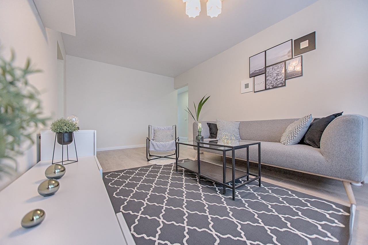 Stylish and minimalist living room interior with a modern design in Vilnius, Lithuania.